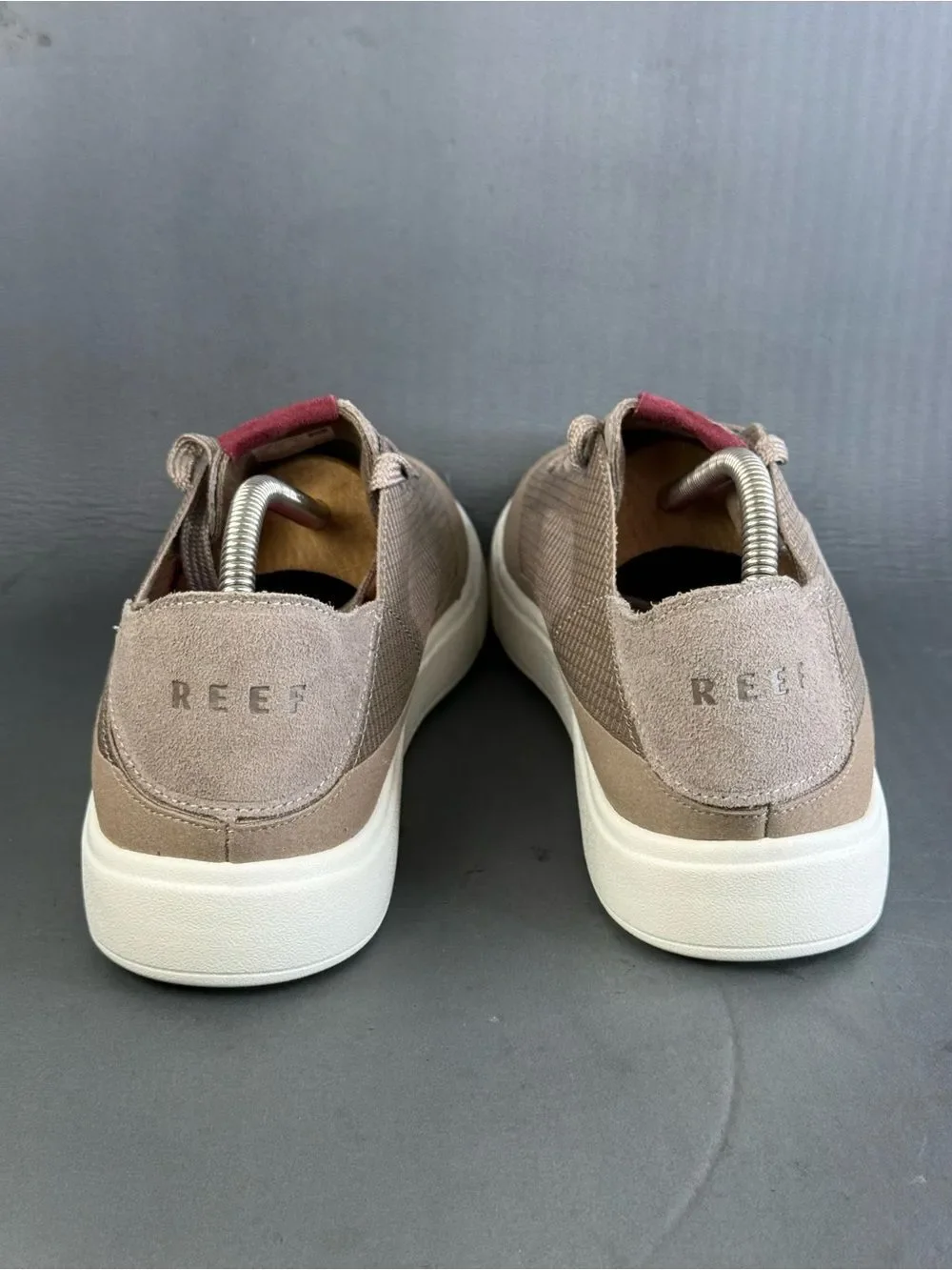 Reef Mens Navigator Fossil Maroon sneaker shoes size 12 new